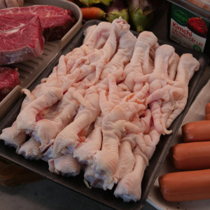 Chân gà rút xương tươi