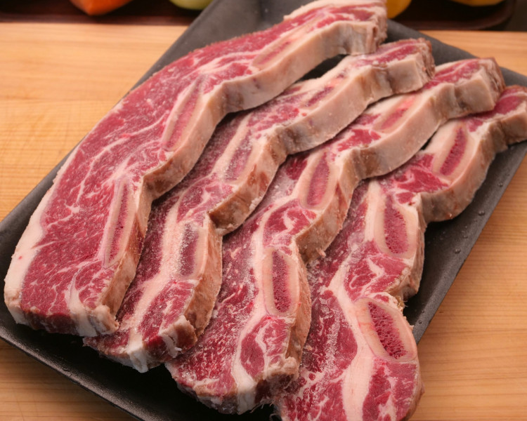 Sườn bò Canada có xương (Bone in Short Rib)