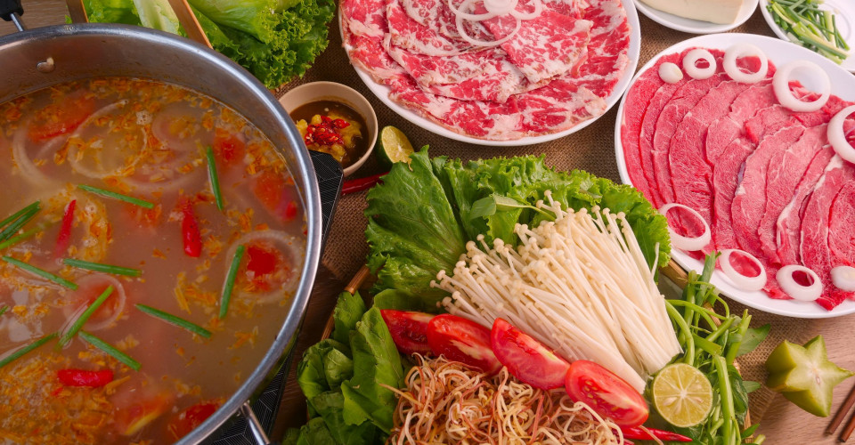 Cách làm Bò Nhúng Mẻ chua thanh, đậm đà chuẩn vị tại nhà